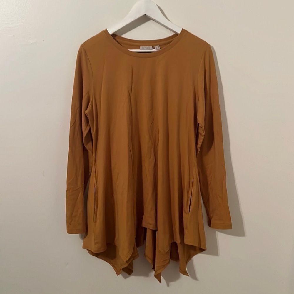 LOGO Long sleeve Bell-sleeve Tunic with Pockets, Longer in back Sz Med